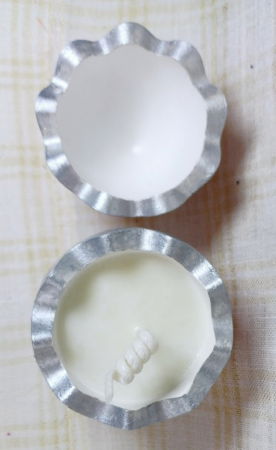 Ou roz/argintiu din ceramica handmade + lumanare alba de ceara de soia [4]