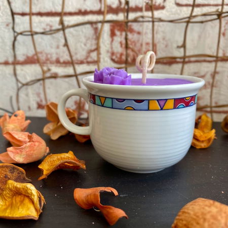 Lumanare " cescuta parfumata ", mov, in recipient vintage. [2]