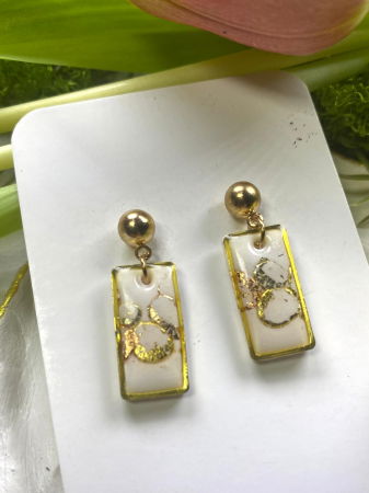 Patrat alb auriu cu bila [1]