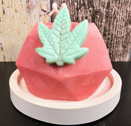 Lumanare parfumata " Rasta diamond " cu suport ceramica handmade. [2]