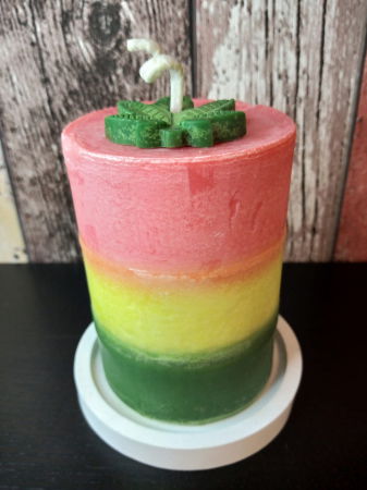 Rasta Series - Lumanare parfumata " Rasta - 3 culori ", forma cilindru mare, cu suport ceramic