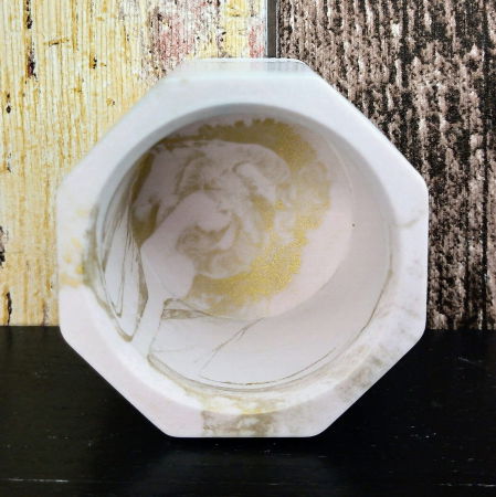 Recipient (pahar) hexagonal din ceramica alb/auriu [2]