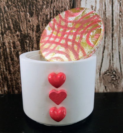 Ceramica handmade - Recipient rotund (pahar), alb, din ceramica, cu capac pictat manual.