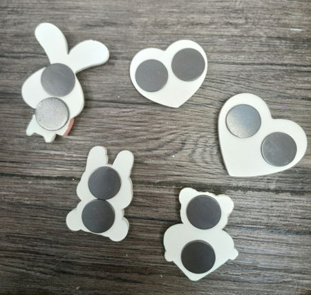 Magneți de frigider 'Hug Me', din ceramica , lucrati si pictati manual. [4]