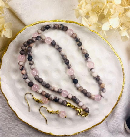 Cercei handmade - Set de colier si cercei din pietre naturale de  jasp zebra roz și cuart roz