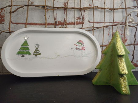 Set decorativ de Craciun: lumanare bradut plus suport oval pictat manual [6]