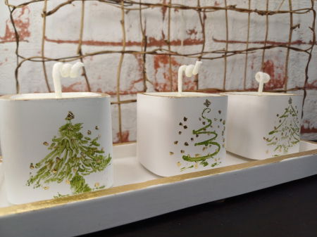 Set decorativ - trei lumanari din ceara de soia turnate in pahare de ceramica plus suport dreptunghiular din ceramica. [7]