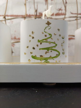 Set decorativ - trei lumanari din ceara de soia turnate in pahare de ceramica plus suport dreptunghiular din ceramica. [16]