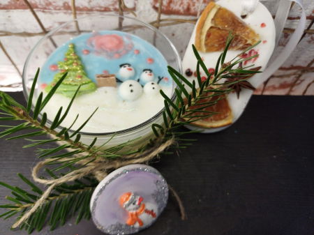 In recipient din sticla - Set decorativ "Peisaj de iarna" plus cadou.