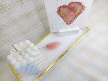 Set decorativ format din doua lumanari " bubble"din ceara de soia, un suport dreptunghiular si un suport pentru fotografii. [5]