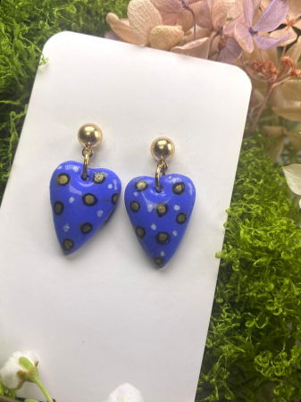 Cercei handmade - Inimoare albastru cu pete