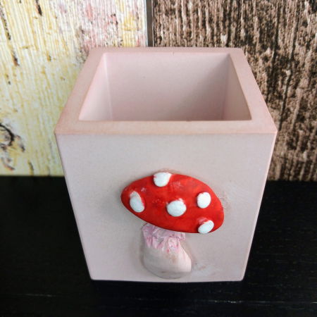 Recipient pahar decorat cu ciupercuta, din ceramica, roz [1]