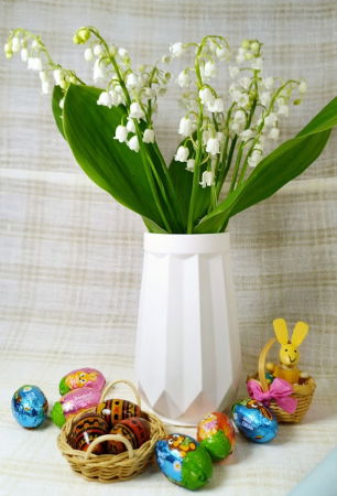 Vază albă ceramică + lumânare de ceară de soia albastru deschis [7]