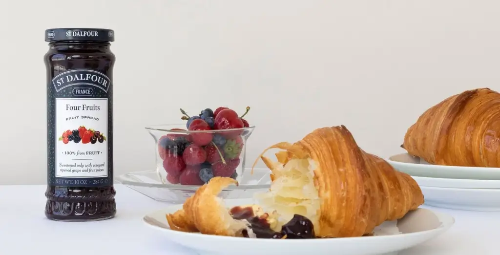 Descoperă Secretele Gemurilor St Dalfour: O Simfonie a Naturii și Tradiției Franceze