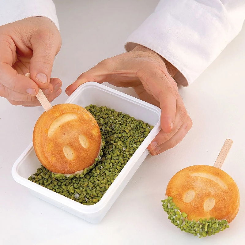 Forma Silicon Inghetata Mr. Funny, 2 forme silicon x 4 cav. Ø 8.3 x H 2.25 cm, 100 ml, 50 bastonase [8]