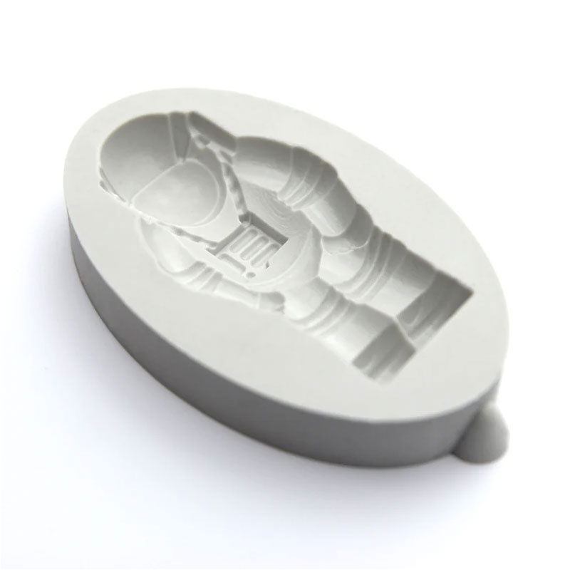 Mulaj Silicon Astronaut, 7.2 x 3.8 cm [2]