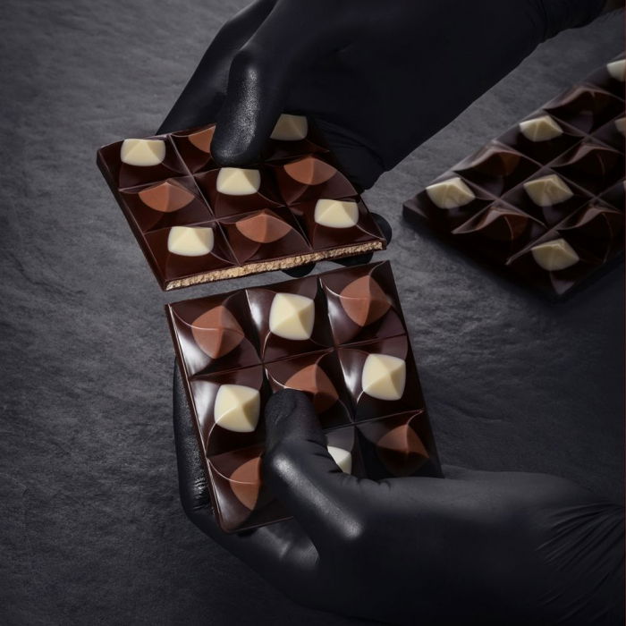 Tablete Ciocolata 15.4 x 7.7 x H 1.4 cm - Matrita policarbonat Piramida, 3 cavitati [3]