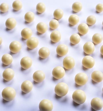 Perle, Crispearls - Cereale Crocante Glazurate cu Ciocolata Alba, 1 kg, Ø 16mm