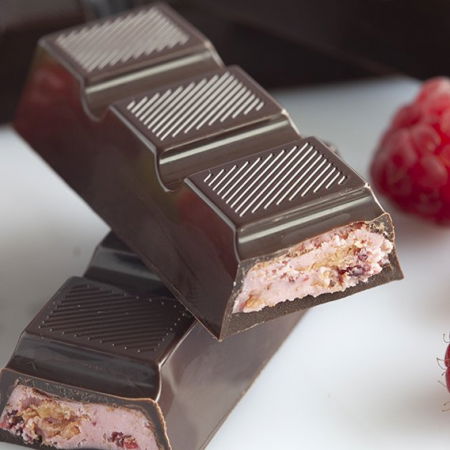 Glazuri, Napaj, Creme Cofetarie - Crema Crocanta Ciocolata Alba si Fructe rosii, Pralin Delicrisp Fruits Rouges, IRCA,5Kg