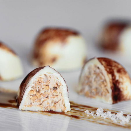 Crema Crocanta cu Ciocolata Alba si Caramel Sarat, Pralin Delicrisp Caramel Fleur de Sel, IRCA, 5kg [2]