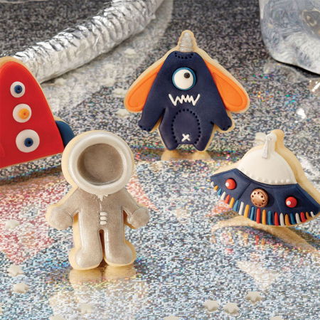 Spatiul Cosmic - Decupatoare Plastic cu Extractor Ø 6 cm, Set 4 Buc [5]