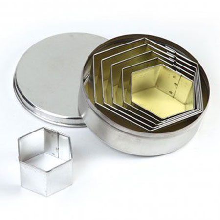 Cofetarie - Ustensile - Hexagon - Decupatoare Inox Ø 4.5 - 9 x H 3 cm, Cutie 6 Buc