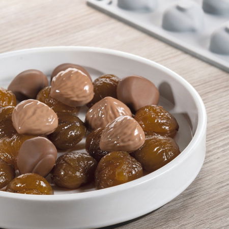 Forme de Silicon Cofetarie - Forma Silicon Gourmand Castane 3.1 x 2.7 x H 1.6 cm, 24 cavitati