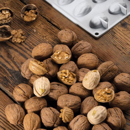 Forme de Silicon Cofetarie - Forma Silicon Gourmand Coji Nuca 3.8 x 2.8 x H 1.6 cm, 18 cavitati