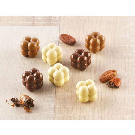 Forme de Silicon Cofetarie - Forma Silicon Praline Silikomart 3D Game 2.2 x 2.2 x H 2 cm, 8 ml, 15 cavitati (SCG51)
