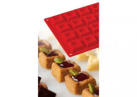 Forme de Silicon Cofetarie - Forma Silicon Savarin Patrat Mignon 3x3xh1.35 cm, 28 cavitati