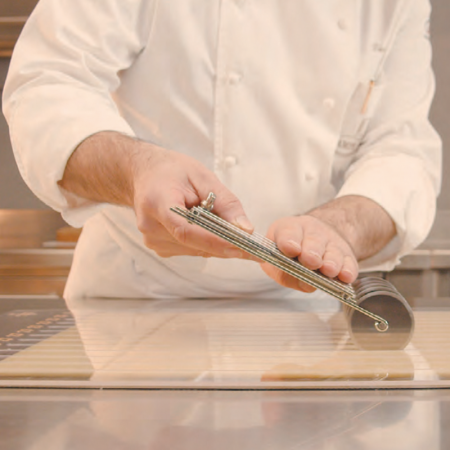 Brutarie, Patiserie - Ustensile - Gratar Plastic pentru Taiere Benzi cu Latime 2.2 cm