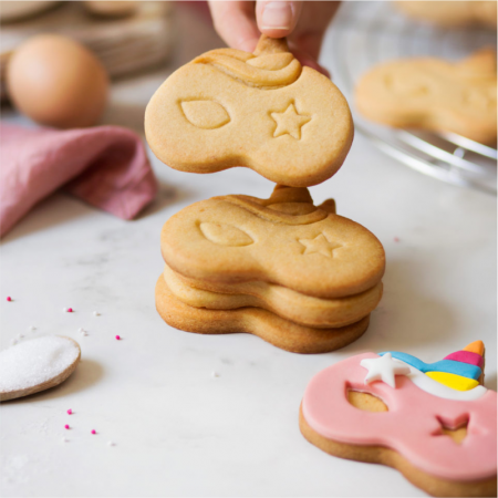 Decupatoare - Masca de Carnaval Unicorn - Decupator Plastic Ø 9 x H 2.2 cm