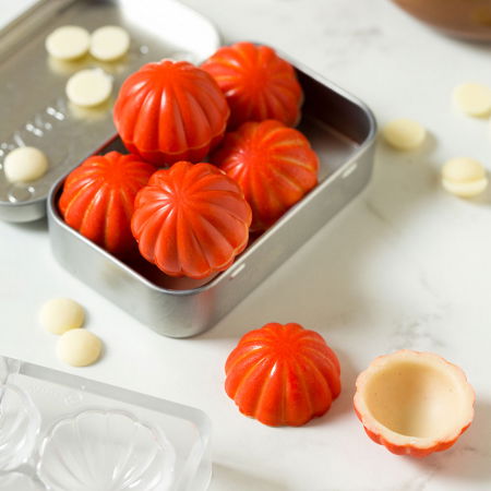 Ciocolaterie - Matrite, Ustensile - Matrita Policarbonat Ciocolata Armonia Ø 3.3 x H 1.5 cm, 14 Cavitati, 20x12xH2cm