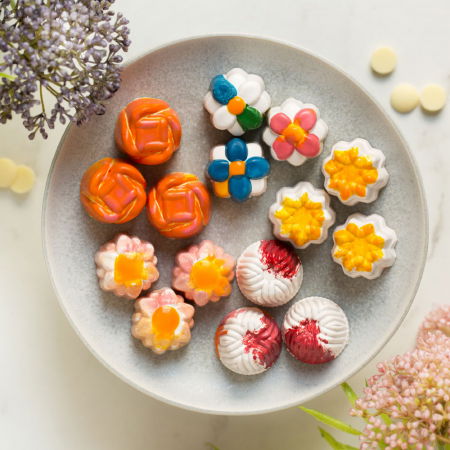 Ciocolaterie - Matrite, Ustensile - Matrita Policarbonat Ciocolata Primavara Ø 3 x H 2 cm, 15 Cavitati, 20x12xH2cm