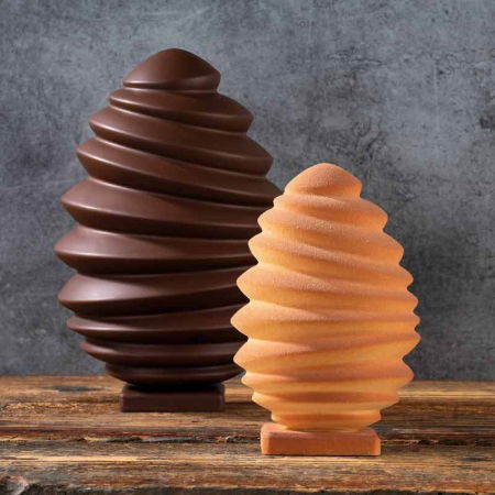 Matrite Oua Ciocolata - Ou Paste 3D Pagoda Ø 13.7 x H 21.2 cm, Kit Matrite Plastic 2 Subiecte Ciocolata