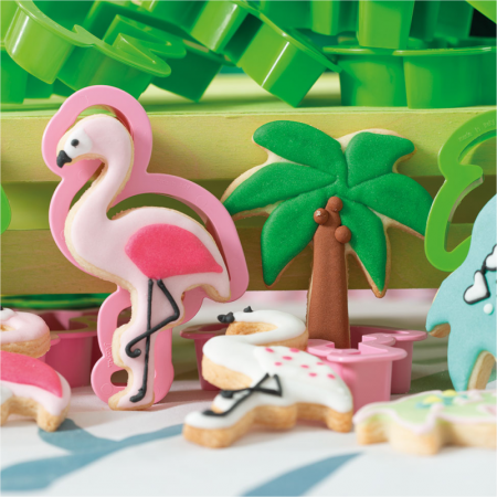 Decupatoare - Palmier si Flamingo - Decupatoare Plastic Ø 9.5 si 10 x H 2.2 cm, Set 2 Buc