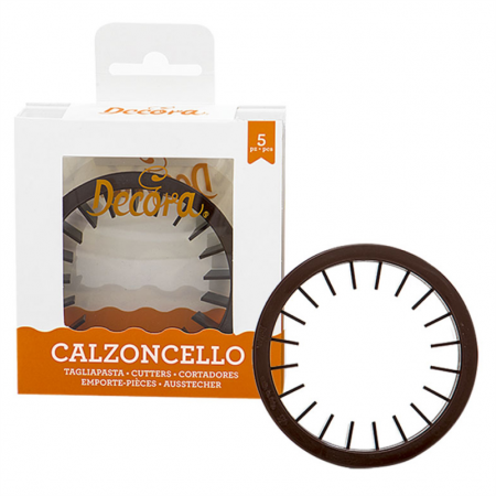 Decupatoare - Rotund cu Margine Dintata - Decupator Plastic, Ø 8 x H 3 cm