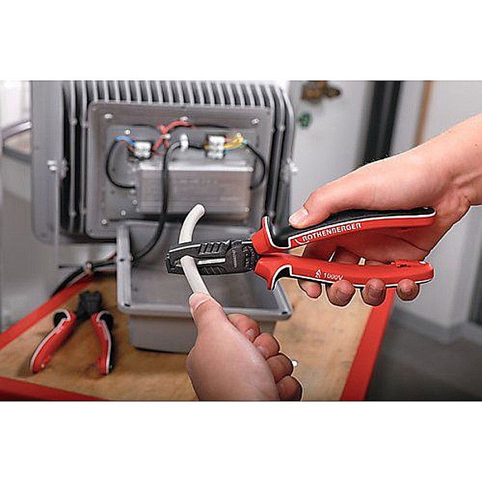 CLESTE ELECTRICIAN DEZIZOLAT VDE 180 MM 1500003167 ROTHENBERGER [2]