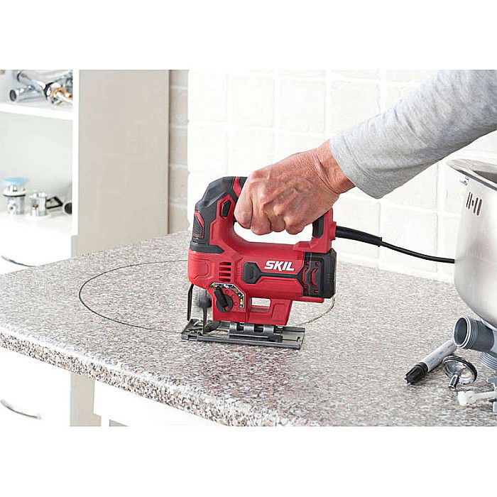 FIERASTRAU PENDULAR 550W 3000CPM + 2 PANZE 4530 AA SKIL [8]