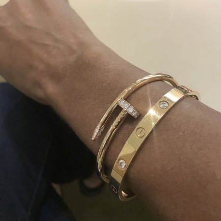 TOATE PRODUSELE - Set 2 Brățări Luxury LOVE + CUI Crystal