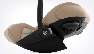 Scoica auto Cybex Cloud G i-Size Plus Moon Black - Siguranta pana la 24 de luni