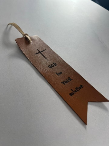 Cadouri - Semn de carte din piele - "God has your solution"