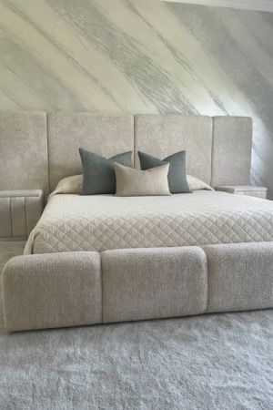 SET Pat ROYAL  cu 2 noptiere tapitate, Saltea inclusa, calitate superioara ✔ [5]