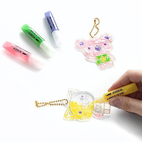 DE SET CREATIV 2 PANDANTIVE CU GEL CARE STRALUCESTE LA INTUNERIC + 2 SABLOANE KIDEA ZZMISCKA [4]