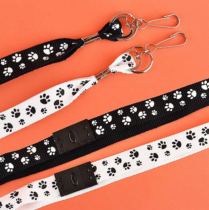 ROB BRELOC CHEI SNUR PAW PRINTS 51CM 52550 [1]