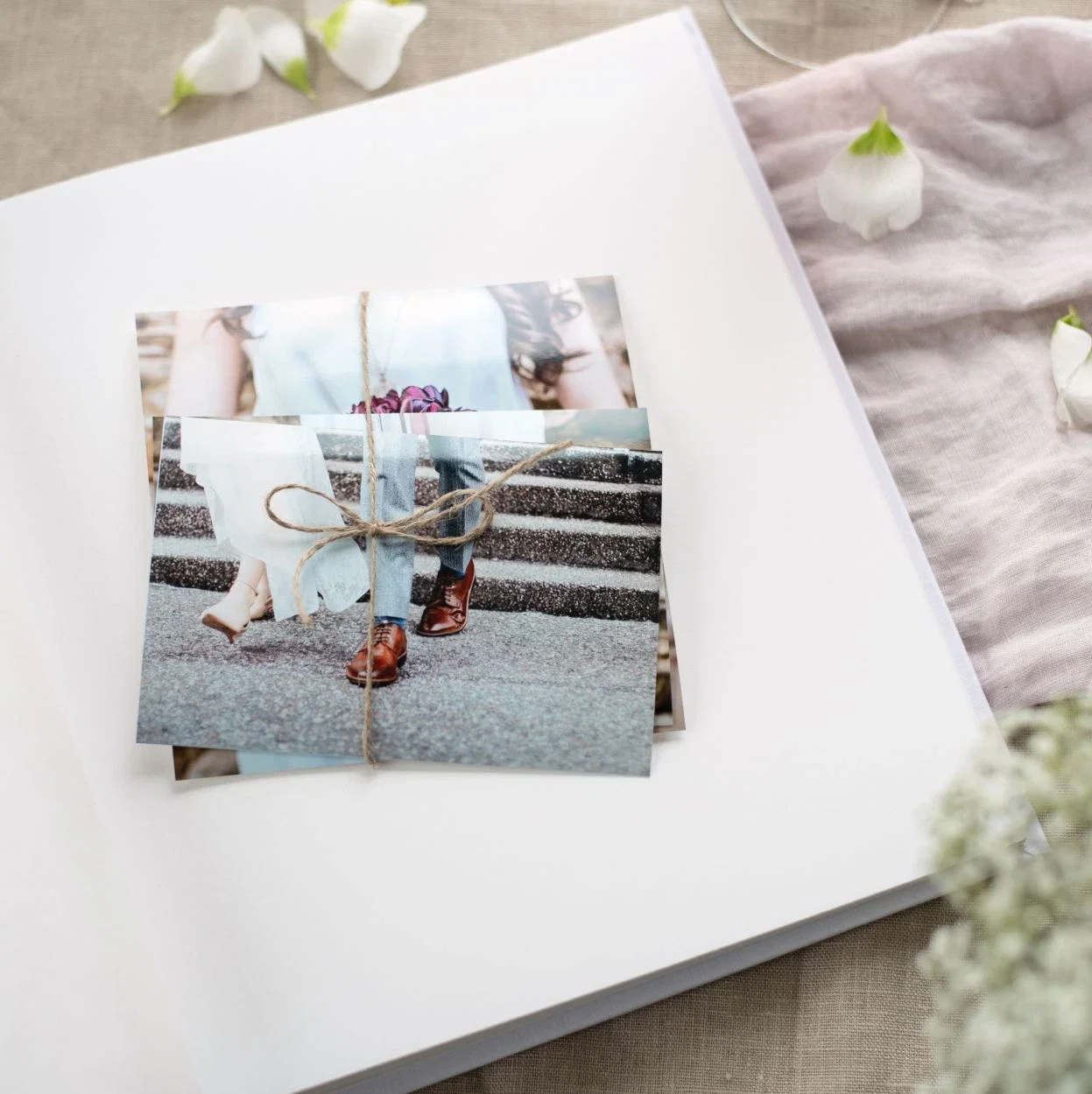 GB ALBUM FOTO NUNTA 30*31CM 60 FILE WHITE LOVE 08118 [7]