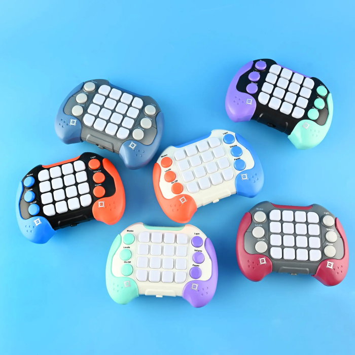 JOC INTERACTIV DE MEMORIE, CONSOLA CU LUMINI 26315 [1]