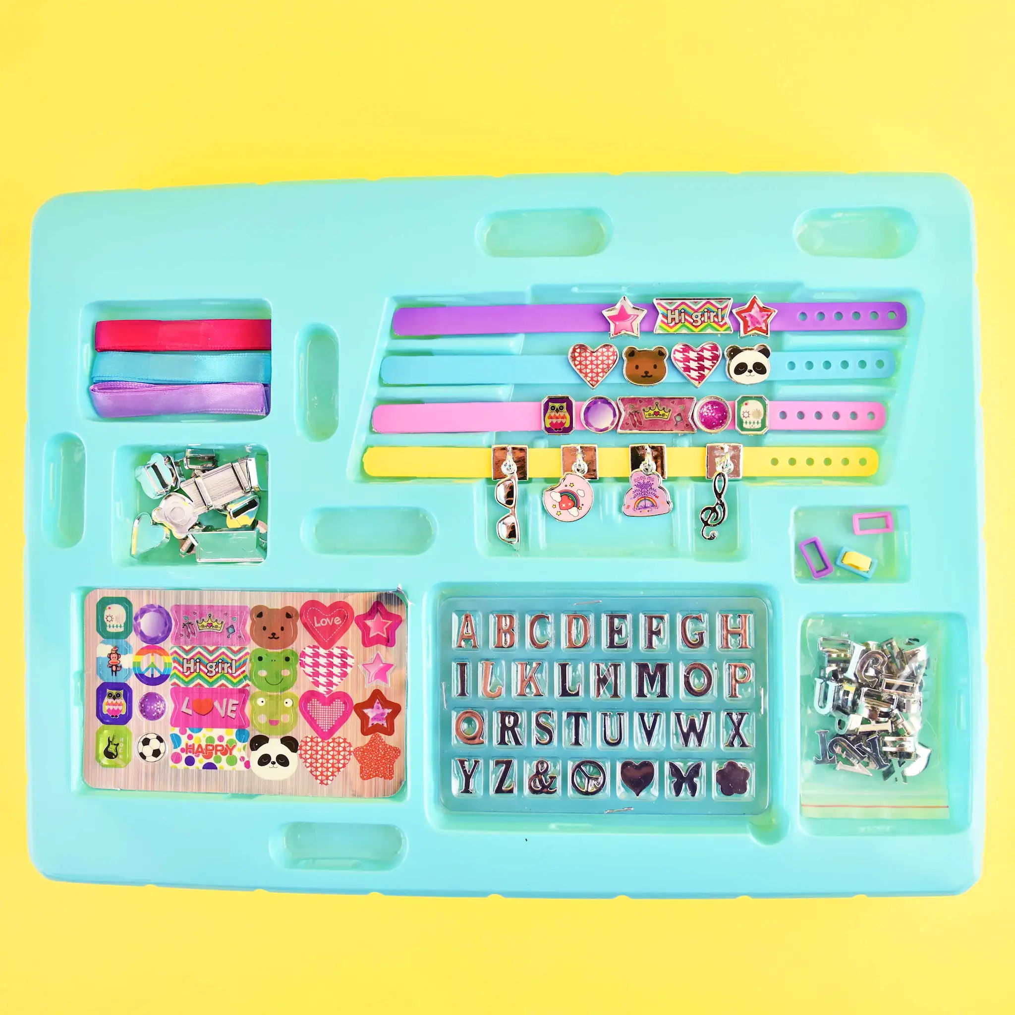 SET CREATIE BRATARI 95 PIESE 35178 [1]
