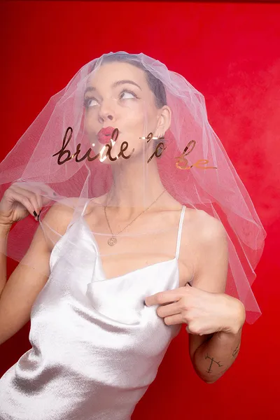 Voal Alb Mireasă "Bride to be" 63cm WEL2-008 [1]