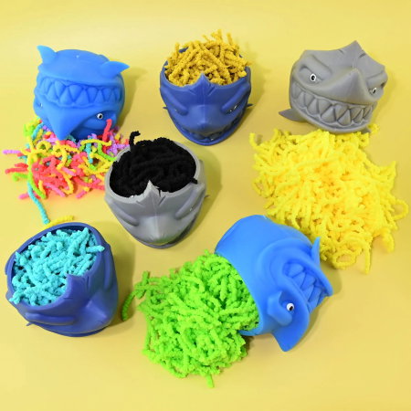 ARTICOLE COPII - Figurină Squishy 8cm Viermi Magici în Rechin 41091 - ipb.ro